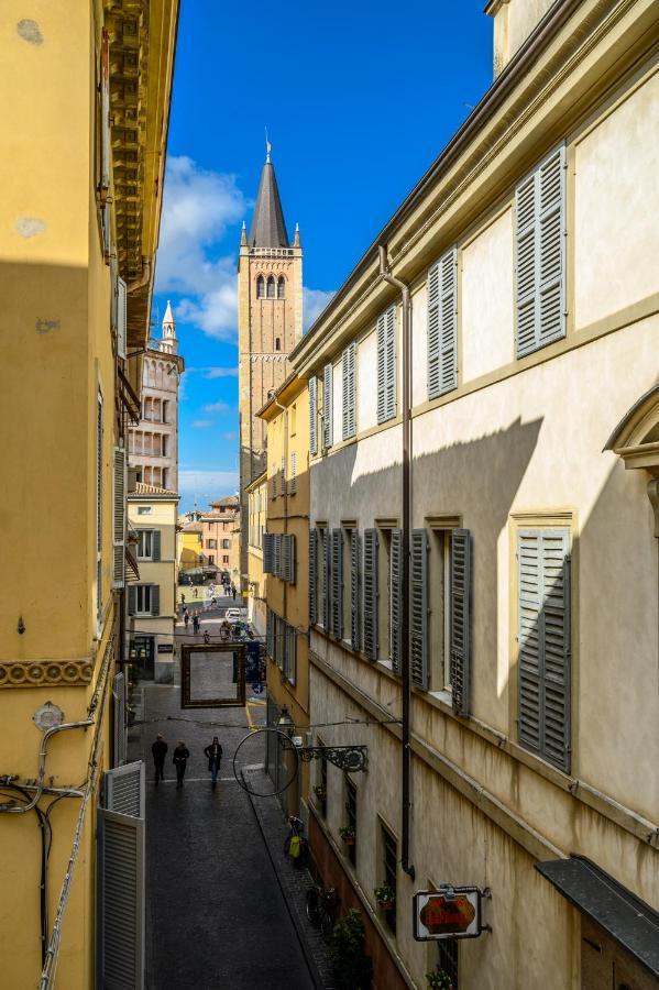 Appartamento Le Finestre Sul Borgo 2 Parma Esterno foto
