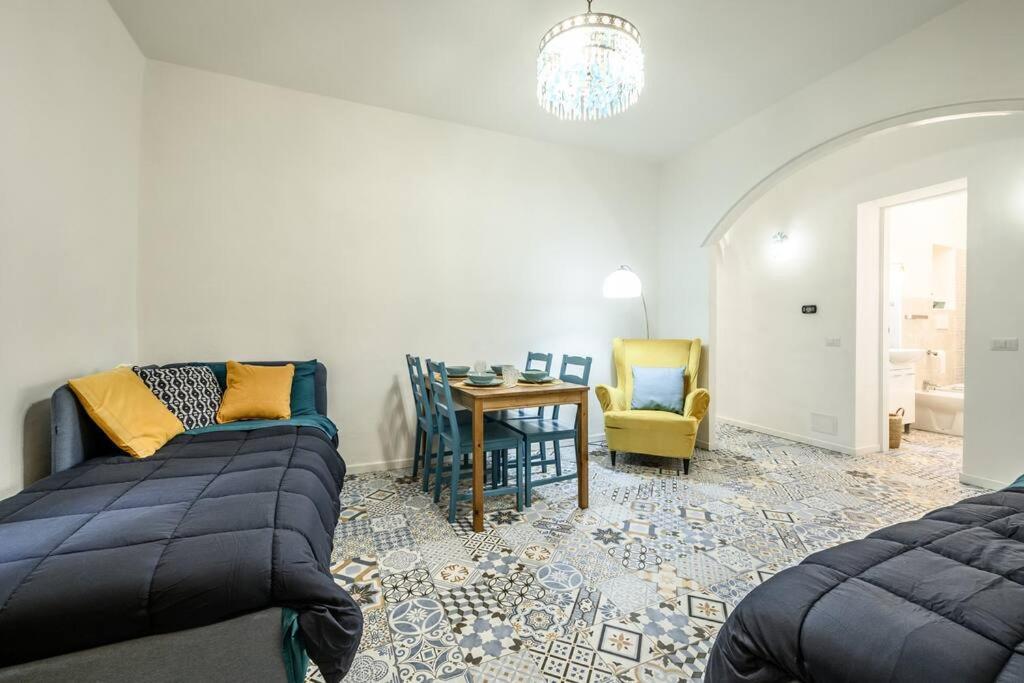 Appartamento Le Finestre Sul Borgo 2 Parma Esterno foto
