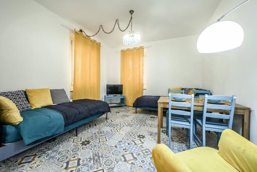 Appartamento Le Finestre Sul Borgo 2 Parma Esterno foto
